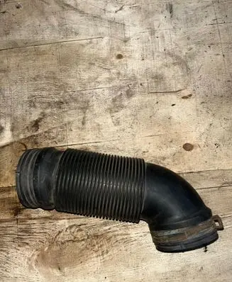 Volkswagen Touran I Air intake hose/pipe 1K0129684B YCD446148