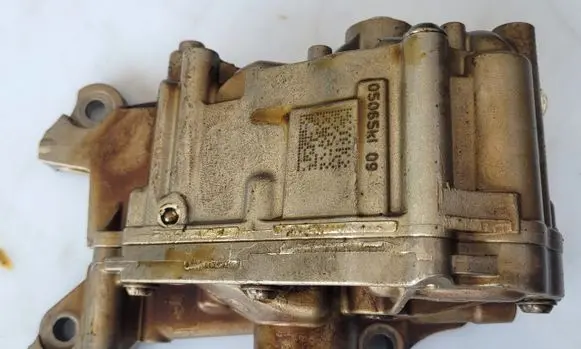 BMW X3 F25 Oil pump 