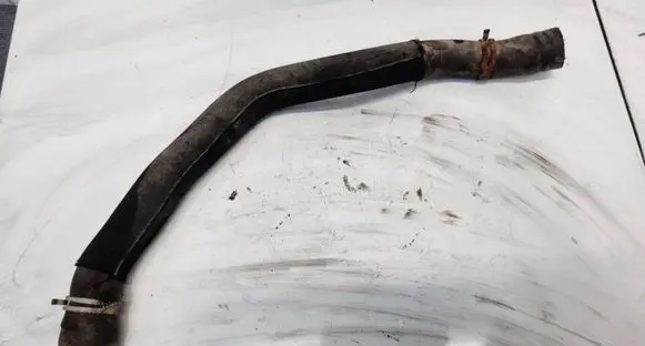Mercedes-Benz A W169 Engine coolant pipe/hose 