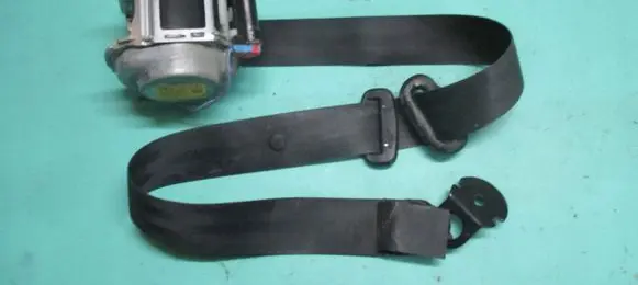 Opel Vivaro Front seatbelt 868840377R