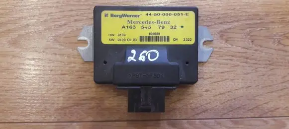 Mercedes-Benz ML W163 Transfer box differential control unit A1635457932 105689 4450000051