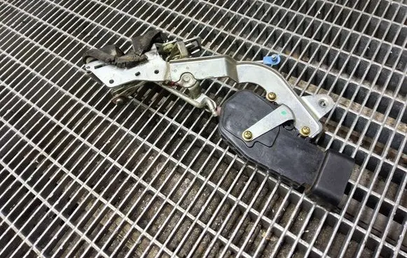 Suzuki Jimny Loading door lock 164B1201