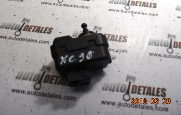 Volvo XC90 Headlight level adjustment motor 