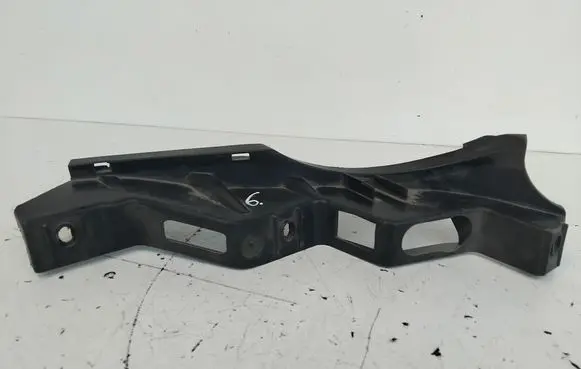 Volkswagen PASSAT B6 Front bumper mounting bracket 3C0807890