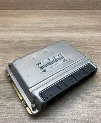 Nissan X-Trail T30 Engine control unit/module ECU 237105M311 0281010708