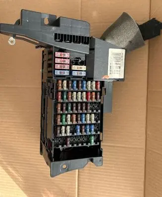 Mercedes-Benz A W169 Fuse module 1695450540