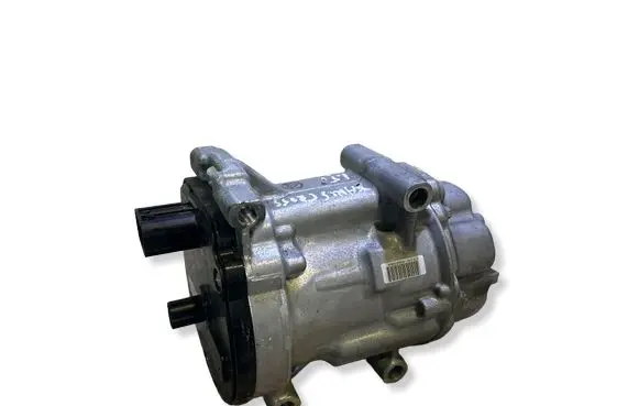 Toyota Yaris Cross Air conditioning (A/C) compressor (pump) 0424000741 ESB20C 02H57848