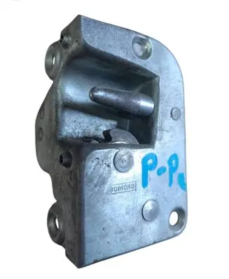 Mercedes-Benz COMPAKT W115 Front door lock 1077200135