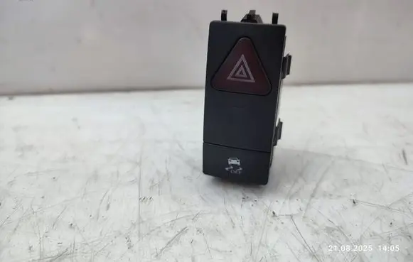 Mercedes-Benz E W212 Hazard light switch A2128207210