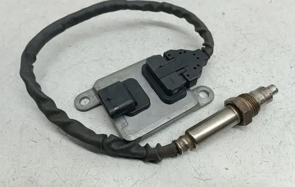 Mercedes-Benz Vito Viano W447 Lambda probe sensor A0009052709 0009052709