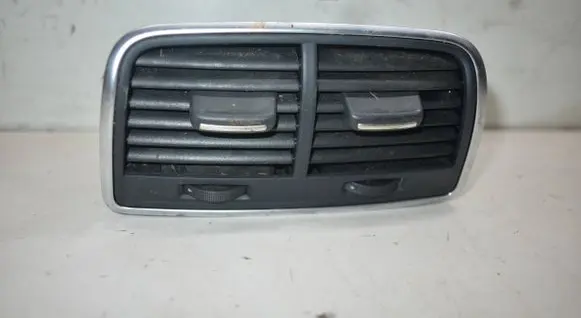 Audi A6 S6 C7 4G Rear air vent grill 4G0819203