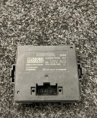 Volkswagen Golf VII Gateway control module 5Q0907530AL