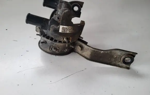 Honda CR-V Electric auxiliary coolant/water pump