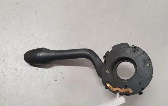 Volkswagen Polo III 6N 6N2 6NF Indicator stalk