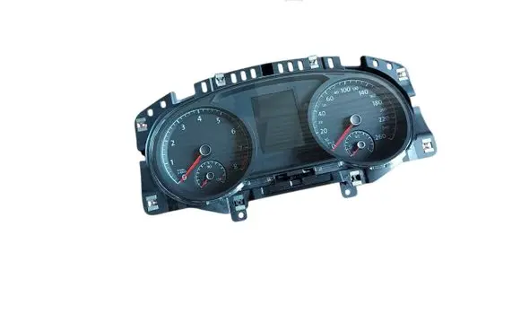 Volkswagen Golf VII Speedometer (instrument cluster) 5G1920640A