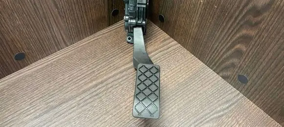 Volkswagen Transporter - Caravelle T5 Accelerator throttle pedal 7H1721503 6PV00849503
