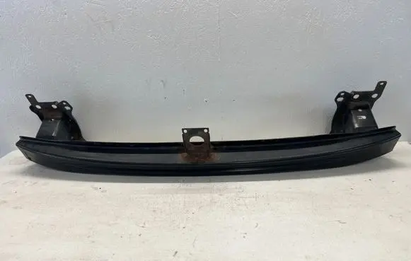 Volkswagen Golf V Front bumper cross member 1T0807581