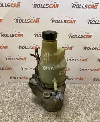 Volvo S40 Power steering pump 5N513K514AE