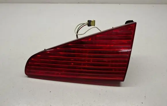 Peugeot 607 Tailgate rear/tail lights 