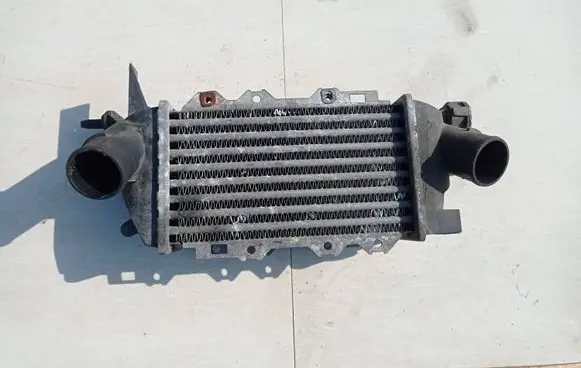 Opel Vectra B Intercooler radiator 52475657