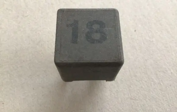 Volkswagen Golf III Other relay 191937503