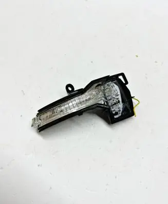Volkswagen Polo VI Mirror indicator light 2G0949101