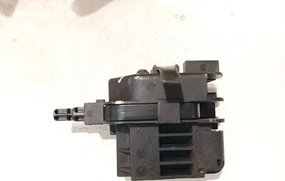 Citroen Xsara Seat back rest lock catch 9614441880