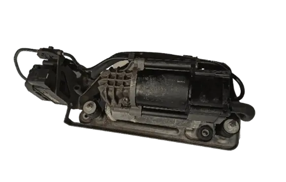 Mercedes-Benz E AMG W213 Air suspension compressor/pump A2133202701