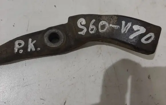 Volvo S60 Front lower control arm/wishbone
