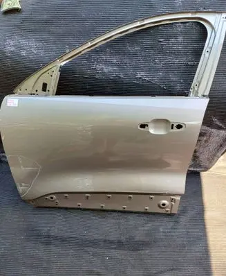 Ford Kuga III Front door
