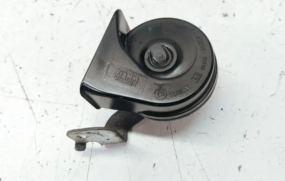 Opel Zafira C Horn signal 13409131 0055306 A046522