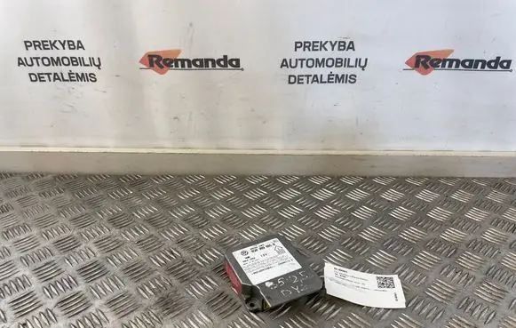 Volkswagen PASSAT B5 Airbag control unit/module 6Q0909605B