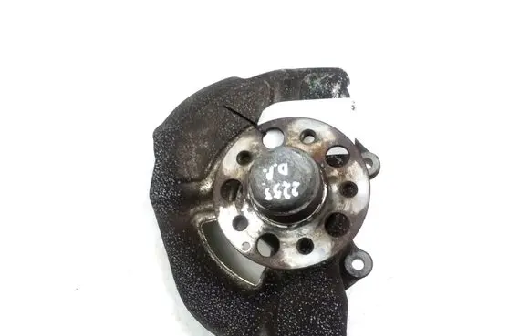 Mercedes-Benz CLS C218 X218 Front wheel hub