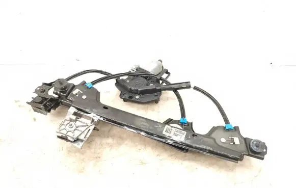 Rear window lifting mechanism without motor
