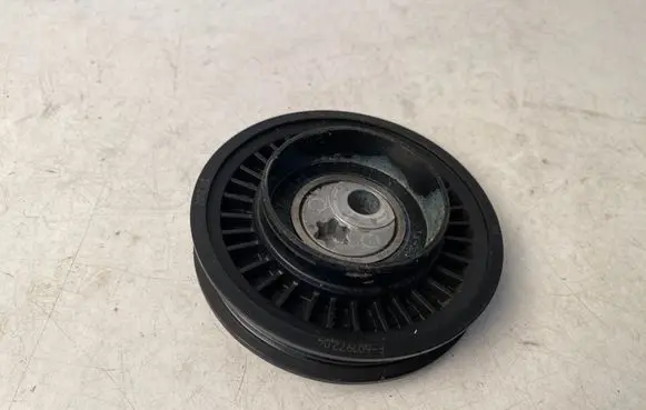 BMW 3 F30 F35 F31 Water pump pulley 8638617