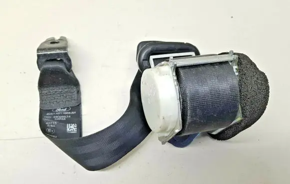 Ford Fiesta Rear seatbelt 8V51A611B68AH nr4581