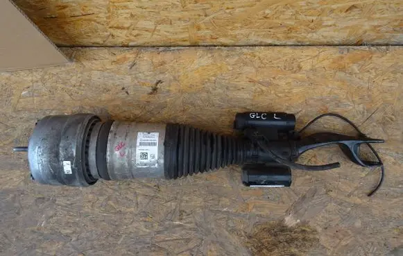 Mercedes-Benz GLC X253 C253 Front shock absorber/damper A2533203500