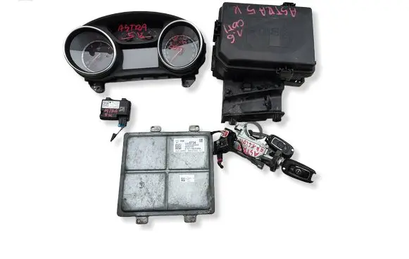 Opel Astra K Engine control unit/module 55496734