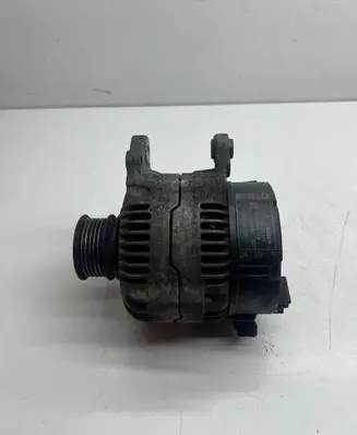 Volkswagen Golf IV Generator/alternator 0123310019 028903025H