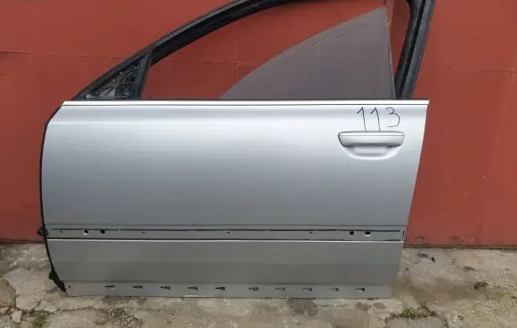 Audi A8 S8 D3 4E Front door