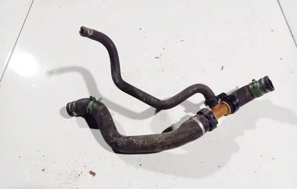 Renault Megane III Engine coolant pipe/hose