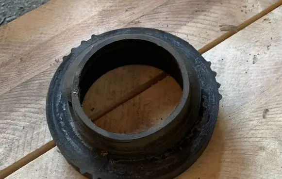 Mercedes-Benz S W140 Front coil spring rubber mount 