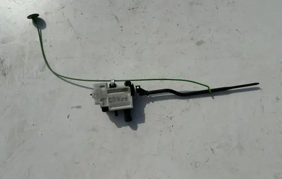 Mini Cooper Hatch Hardtop Fuel tank cap lock 6985880 406204427 20110704