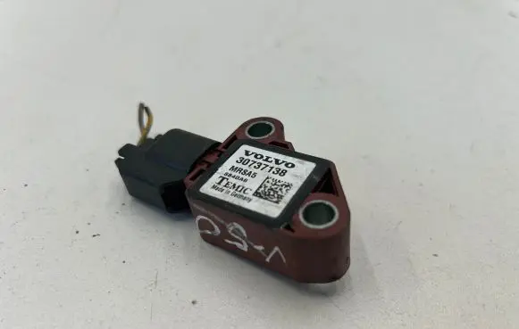 Volvo V50 Airbag deployment crash/impact sensor 8840A6 30737138