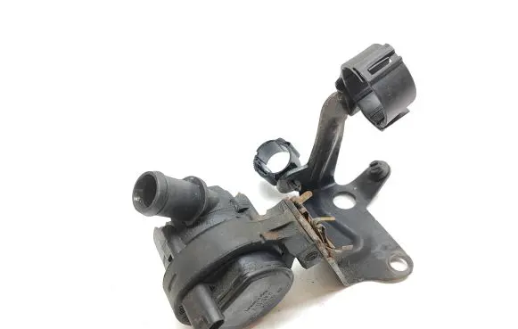 Audi Q3 8U Electric auxiliary coolant/water pump 5Q0121591AN 13112015