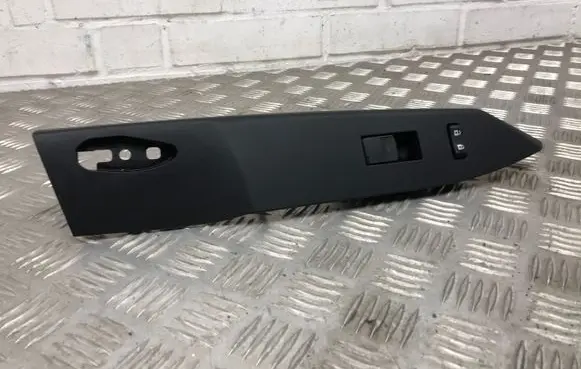 Lexus CT 200H Electric window control switch 7423176010