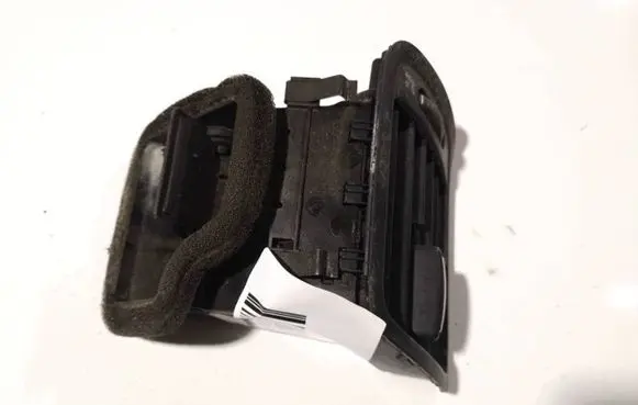 Dash center air vent grill