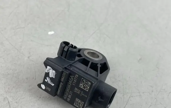 Audi e-tron Airbag deployment crash/impact sensor 4KE959345A