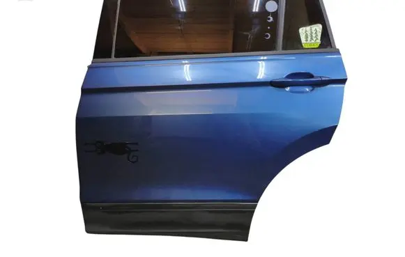 Volkswagen Tiguan Allspace Rear door 