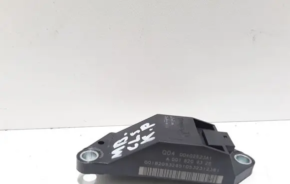 Mercedes-Benz CLS C219 Airbag deployment crash/impact sensor A0018209326